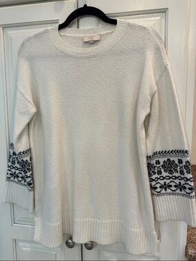 LOFT Cream Crewneck Sweater with Navy Nordic Sleeve Motif
